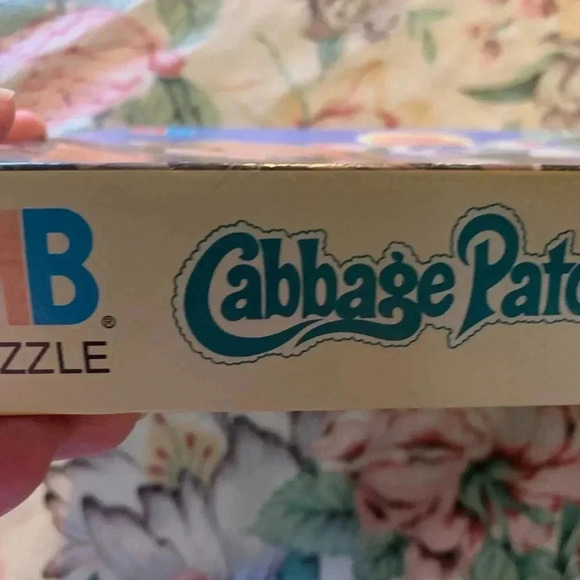 Cabbage Patch Puzzle With 100 Pieces - Picture 8 of 10